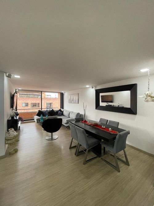 Apartamento de 2 alcobas en venta en Santa Barbara Occidental, Bogotá, 98 m² · foto 11 de 19