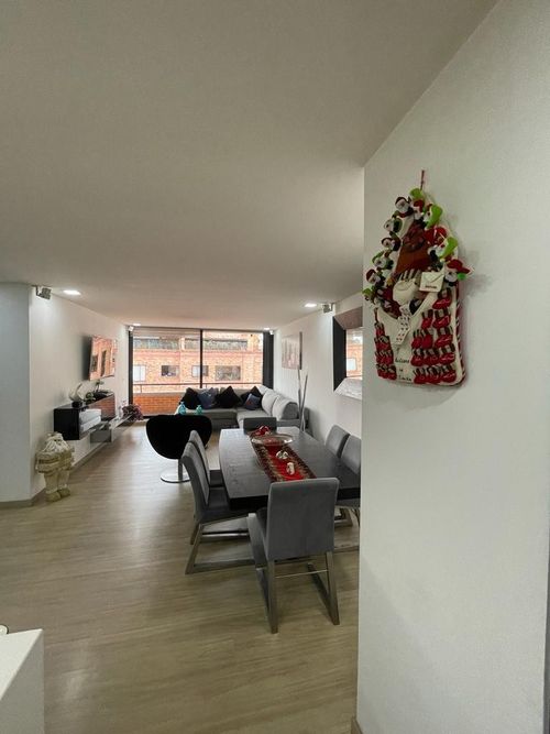 Apartamento de 2 alcobas en venta en Santa Barbara Occidental, Bogotá, 98 m² · foto 10 de 19