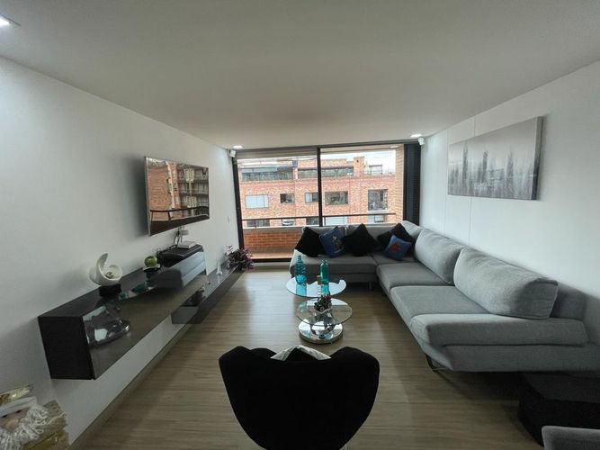 Apartamento de 2 alcobas en venta en Santa Barbara Occidental, Bogotá, 98 m² · foto 18 de 19