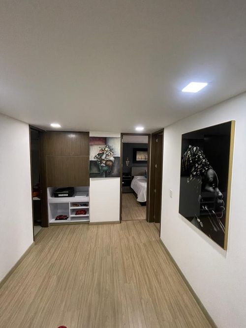 Apartamento de 2 alcobas en venta en Santa Barbara Occidental, Bogotá, 98 m² · foto 5 de 19