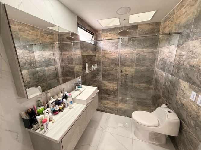 Casa de 4 alcobas en arriendo en Las Mercedes, Jamundí, 280 m² · foto 12 de 12