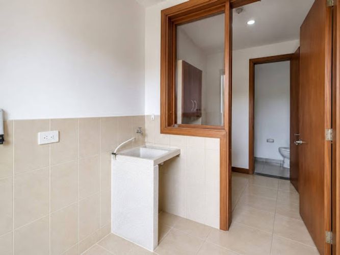Casa de 4 alcobas en venta en San Jose De Los Nogales, Chía, 273 m² · foto 4 de 23