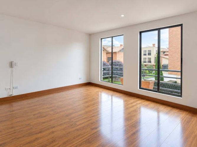 Casa de 4 alcobas en venta en San Jose De Los Nogales, Chía, 273 m² · foto 8 de 23