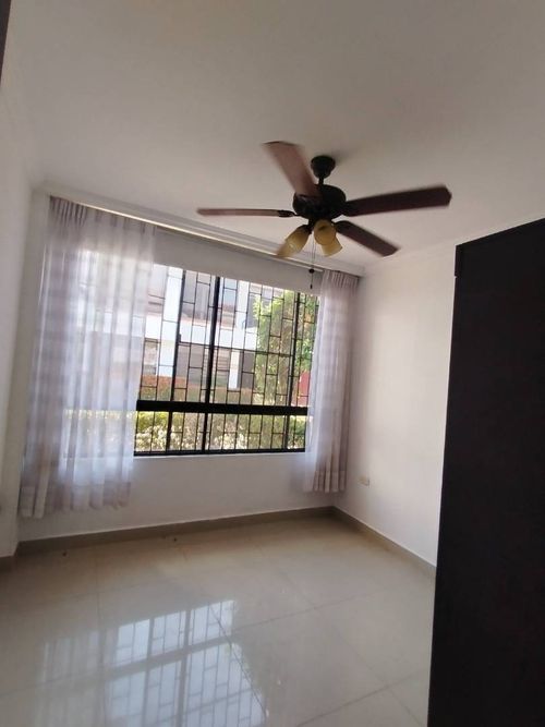 Casa de 4 alcobas en venta en Ricaurte, 79 m² · foto 11 de 21