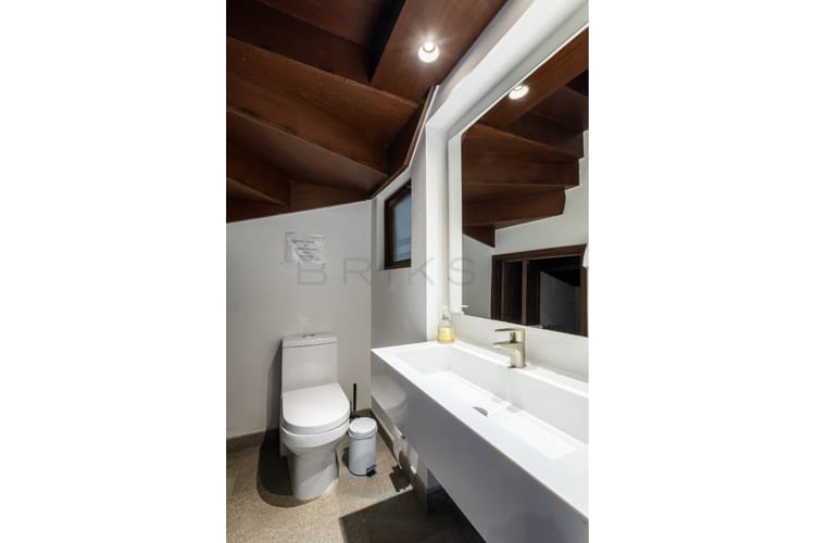 Casa de 12 alcobas en venta en El Nogal, Bogotá, 462 m² · foto 7 de 24