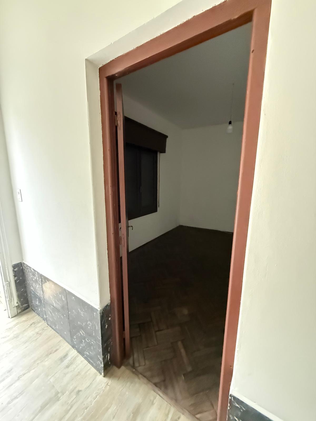 Casa de 2 dormitorios con patio y lugar para vehículo – $22.000 · Foto 12