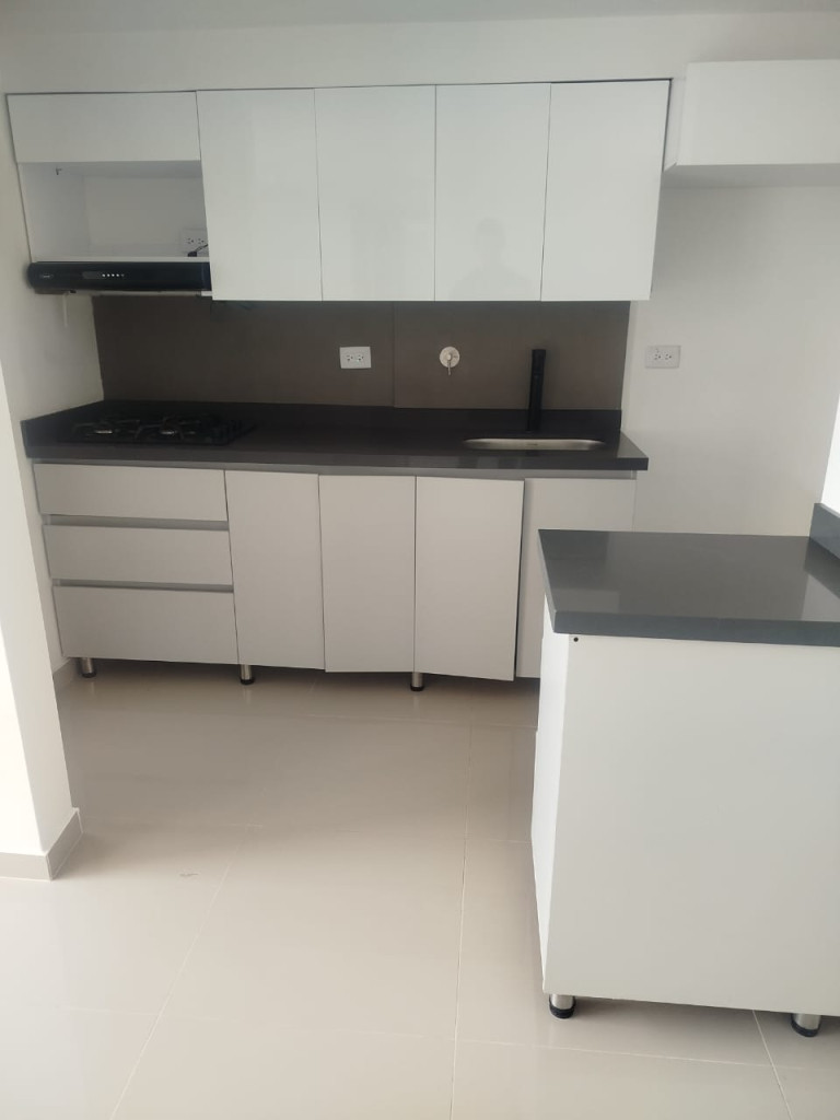 Apartamento en arriendo en Centro, Rionegro · foto 2 de 12