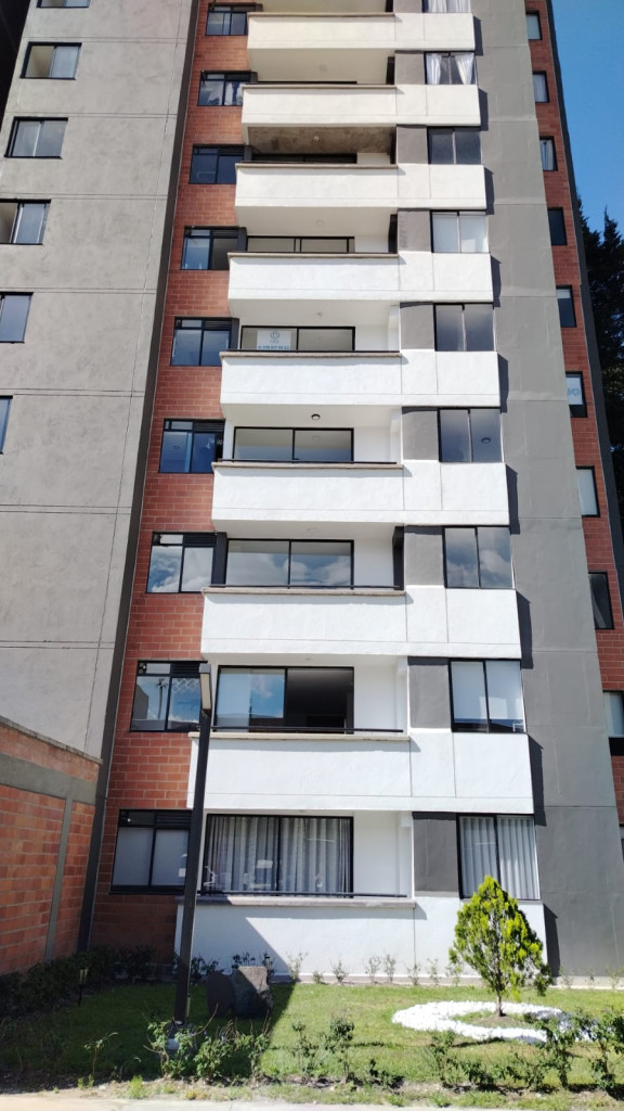 Apartamento en arriendo en Centro, Rionegro · foto 12 de 12