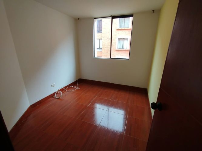 Apartamento de 3 alcobas en venta en Uaecd 007, Soacha, 50 m² · foto 11 de 21