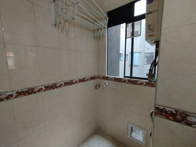 Apartamento de 3 alcobas en venta en Uaecd 007, Soacha, 50 m² · foto 9 de 21