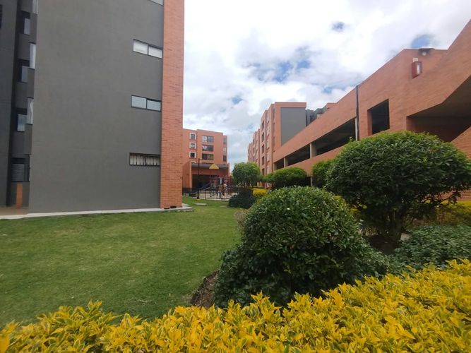 Apartamento de 3 alcobas en venta en Uaecd 007, Soacha, 50 m² · foto 19 de 21