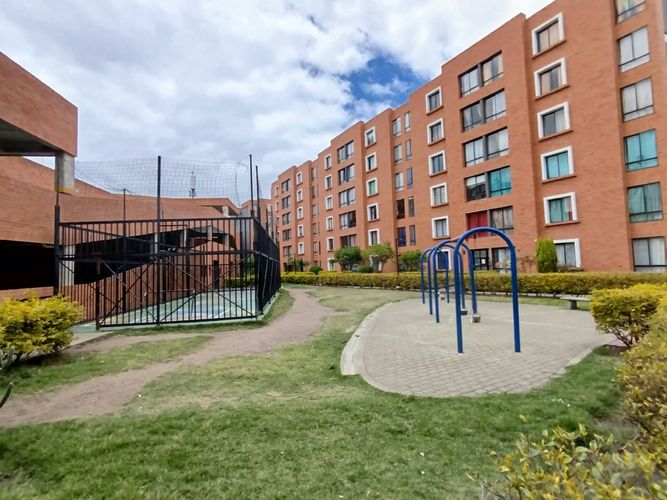 Apartamento de 3 alcobas en venta en Uaecd 007, Soacha, 50 m² · foto 20 de 21