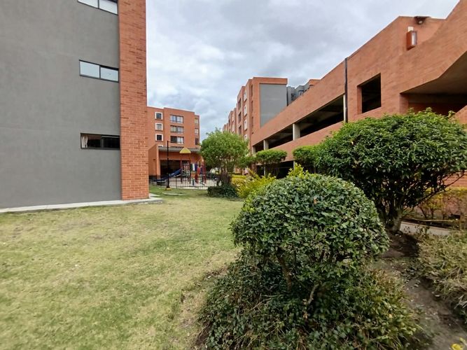 Apartamento de 3 alcobas en venta en Uaecd 007, Soacha, 50 m² · foto 21 de 21