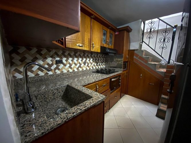 Apartamento de 4 alcobas en venta en Niquia, Bello, 132 m² · foto 2 de 10