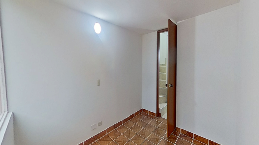 Casa de 3 alcobas en venta en El Tintal, Bogotá, 62 m² · foto 2 de 15