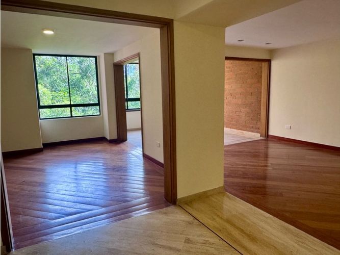 Apartamento de 3 alcobas en arriendo en La Florida, Medellín, 172 m² · foto 2 de 24