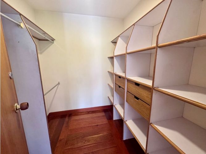 Apartamento de 3 alcobas en arriendo en La Florida, Medellín, 172 m² · foto 5 de 24