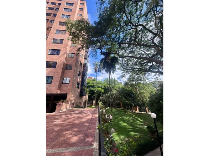 Apartamento de 3 alcobas en arriendo en La Florida, Medellín, 172 m² · foto 20 de 24