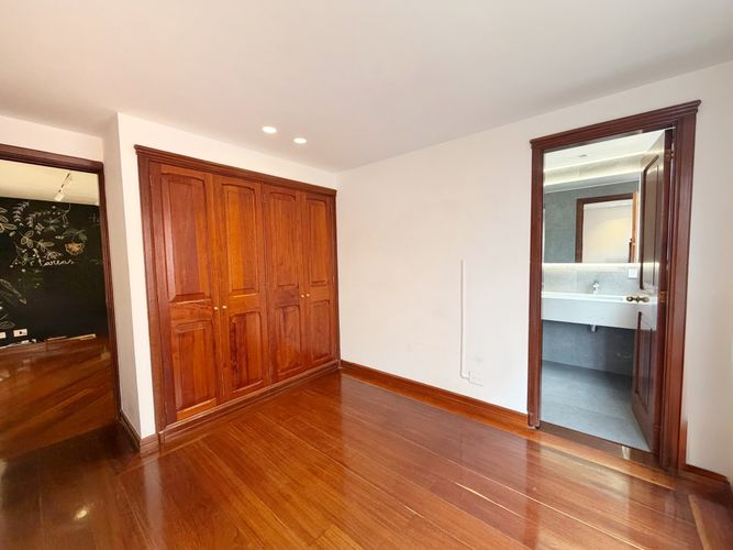 Apartamento en venta en Santa Barbara Occidental, Bogotá · foto 11 de 14