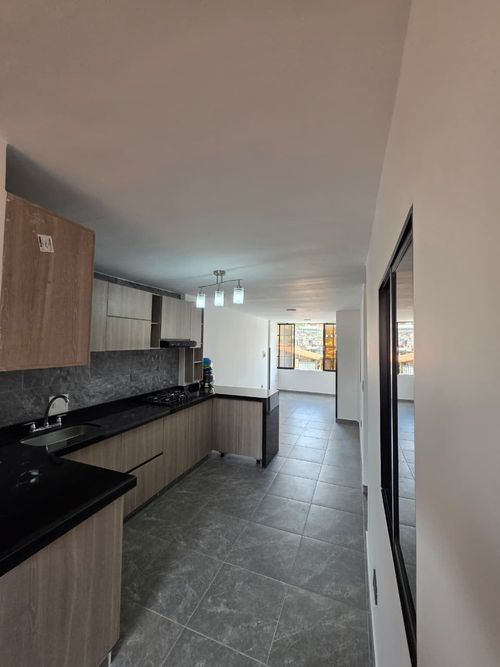 Apartamento de 3 alcobas en venta en San Francisco, Piedecuesta, 75 m² · foto 3 de 12