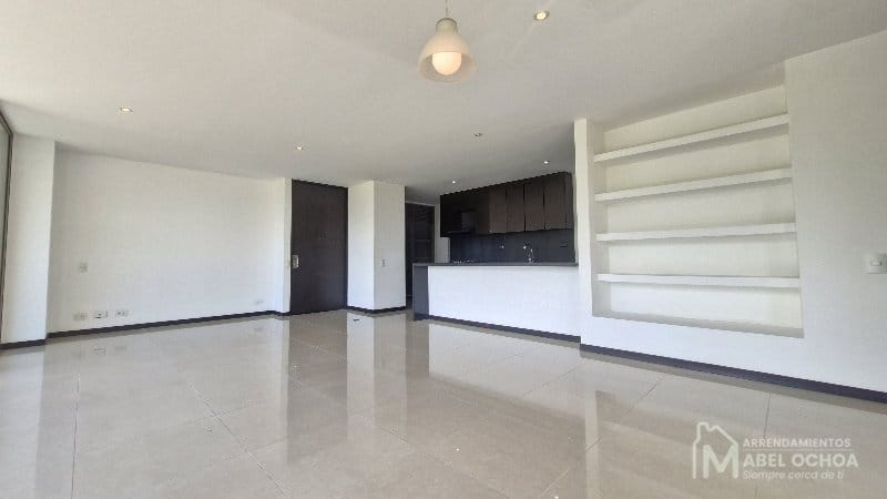 Apartamento de 2 alcobas en arriendo en El Tesoro, Medellín, 150 m² · foto 4 de 24