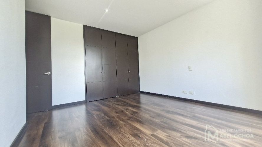 Apartamento de 2 alcobas en arriendo en El Tesoro, Medellín, 150 m² · foto 15 de 24