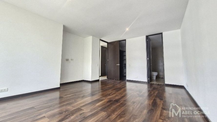 Apartamento de 2 alcobas en arriendo en El Tesoro, Medellín, 150 m² · foto 17 de 24