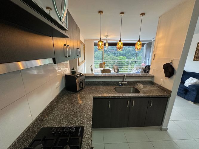 Apartamento de 3 alcobas en venta en Menzuly, Floridablanca, 94 m² · foto 5 de 24