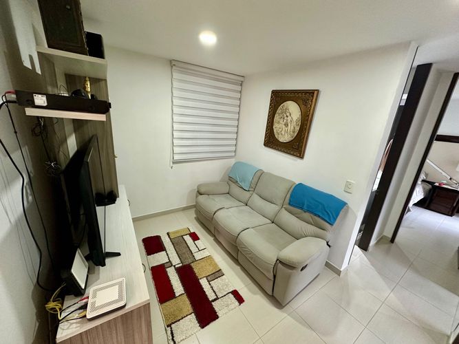 Apartamento de 3 alcobas en venta en Menzuly, Floridablanca, 94 m² · foto 9 de 24