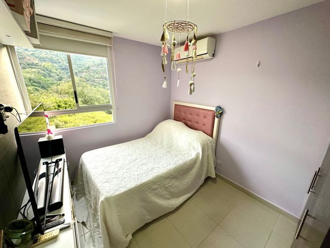 Apartamento de 3 alcobas en venta en Menzuly, Floridablanca, 94 m² · foto 11 de 24