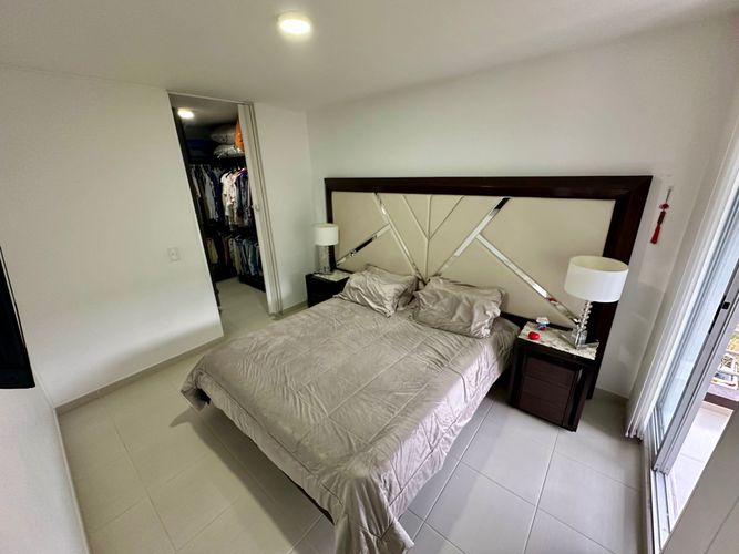 Apartamento de 3 alcobas en venta en Menzuly, Floridablanca, 94 m² · foto 13 de 24