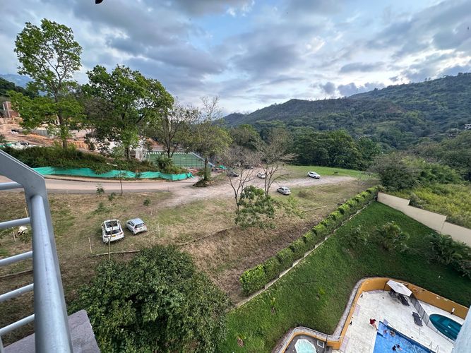 Apartamento de 3 alcobas en venta en Menzuly, Floridablanca, 94 m² · foto 18 de 24