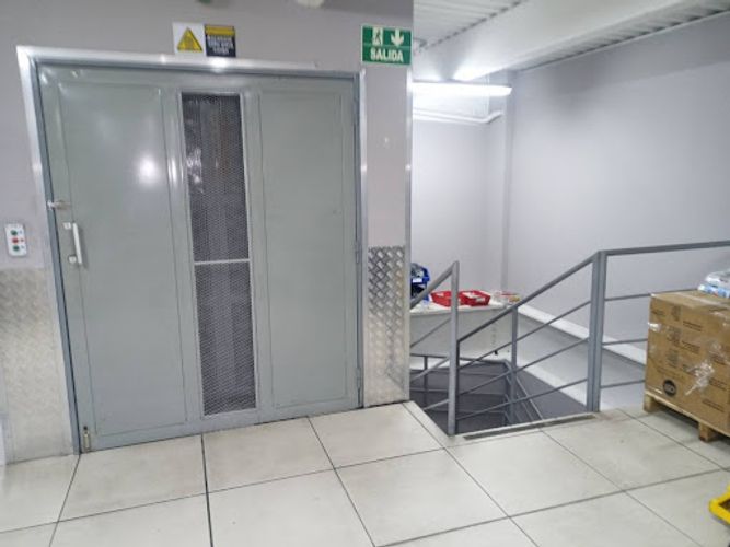 Local en venta en Altos Del Poblado, Medellín, 870 m² · foto 4 de 4