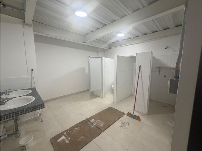 Bodega en arriendo en Juan Mina, Barranquilla, 667 m² · foto 3 de 9