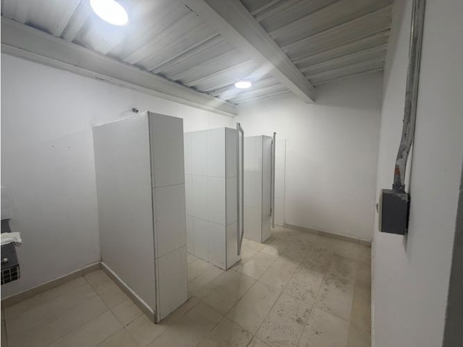 Bodega en arriendo en Juan Mina, Barranquilla, 667 m² · foto 4 de 9