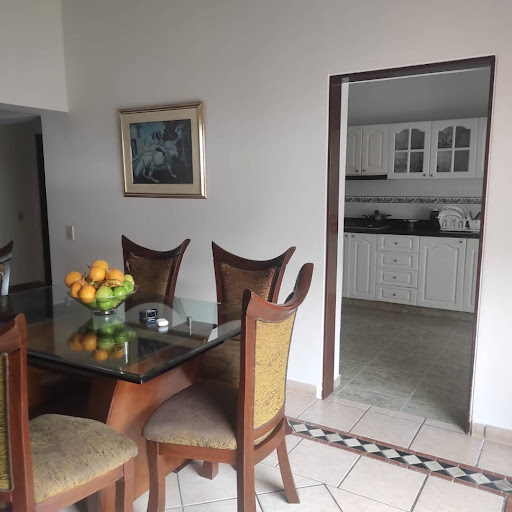 Casa en venta en Monaco, Bogotá · foto 3 de 24