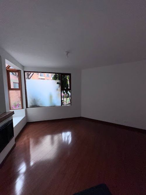 Casa de 3 alcobas en venta en Santa Bibiana, Bogotá, 116 m² · foto 2 de 17