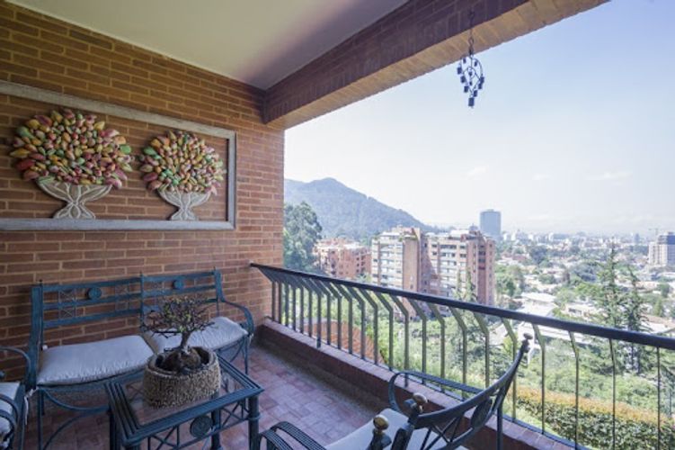 Apartamento de 4 alcobas en venta en Santa Barbara Alta, Bogotá, 404 m² · foto 14 de 24