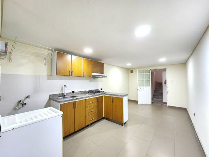 Casa de 4 alcobas en venta en Unidad Carabelas, Bogotá, 120 m² · foto 3 de 22