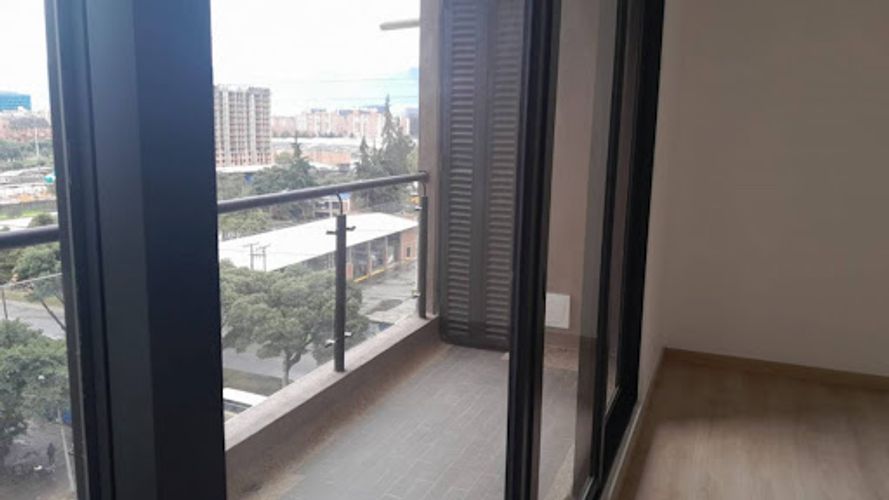 Apartamento de 3 alcobas en venta en Montevideo, Bogotá, 97 m² · foto 5 de 24