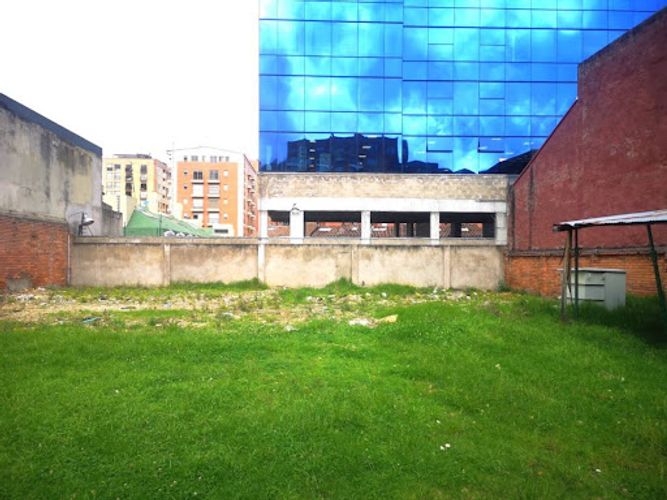 Casa de 6 alcobas en venta en Cedritos, Bogotá, 1215 m² · foto 13 de 16