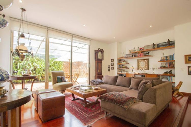 Apartamento de 2 alcobas en venta en El Refugio, Bogotá, 165 m² · foto 6 de 24