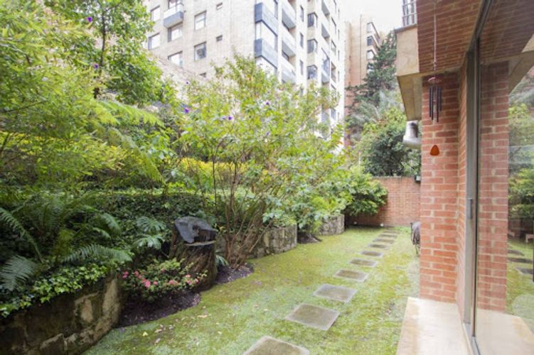 Apartamento de 2 alcobas en venta en El Refugio, Bogotá, 165 m² · foto 10 de 24