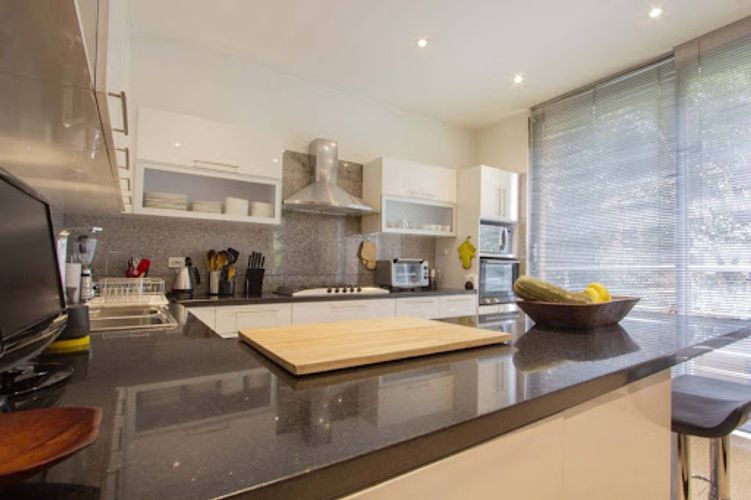 Apartamento de 2 alcobas en venta en El Refugio, Bogotá, 165 m² · foto 13 de 24