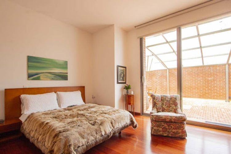 Apartamento de 2 alcobas en venta en El Refugio, Bogotá, 165 m² · foto 18 de 24