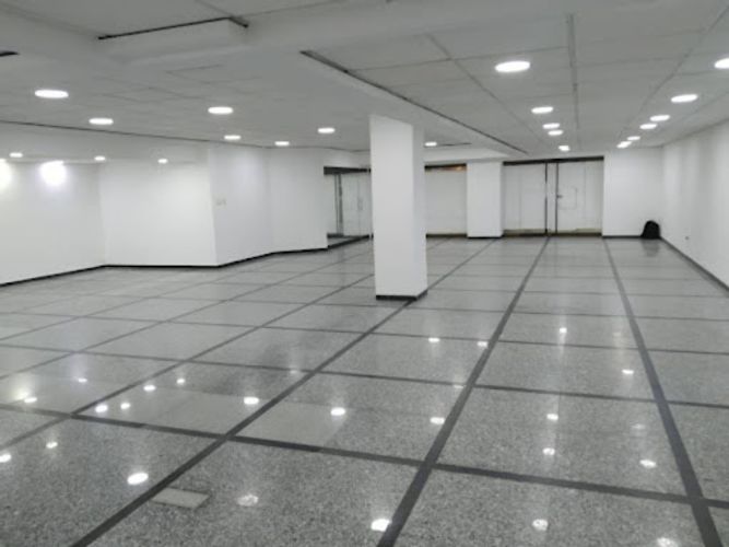 Local en venta en Pampa Linda, Cali, 405 m² · foto 2 de 19