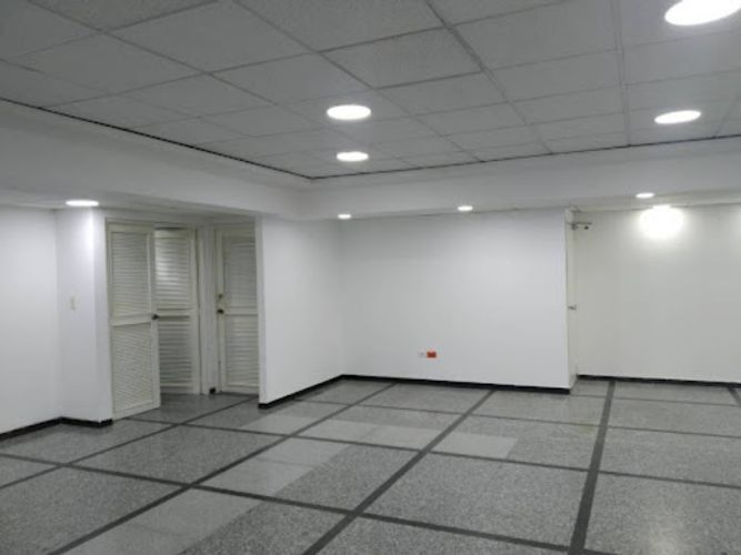 Local en venta en Pampa Linda, Cali, 405 m² · foto 4 de 19