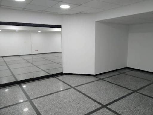 Local en venta en Pampa Linda, Cali, 405 m² · foto 6 de 19