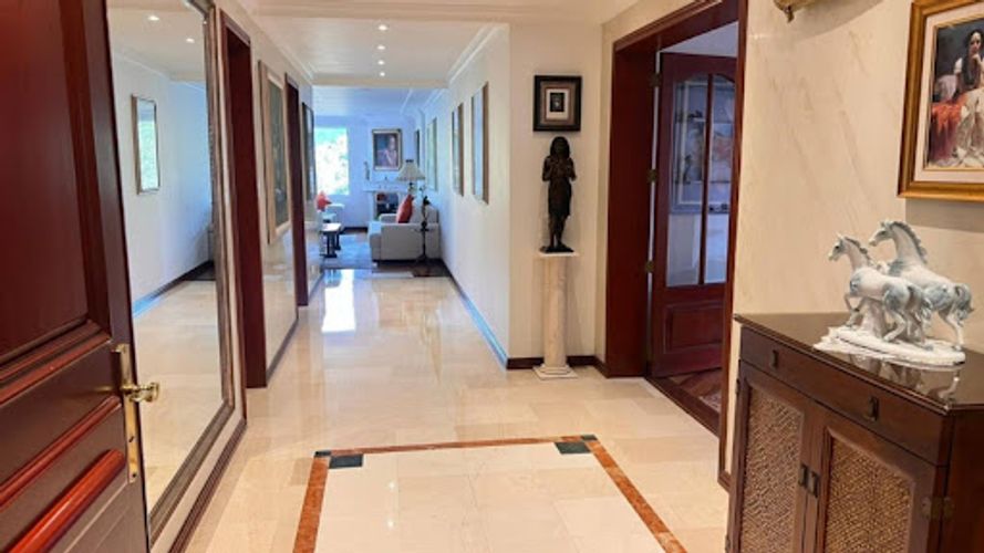 Apartamento de 3 alcobas en venta en La Calleja, Bogotá, 246 m² · foto 5 de 24