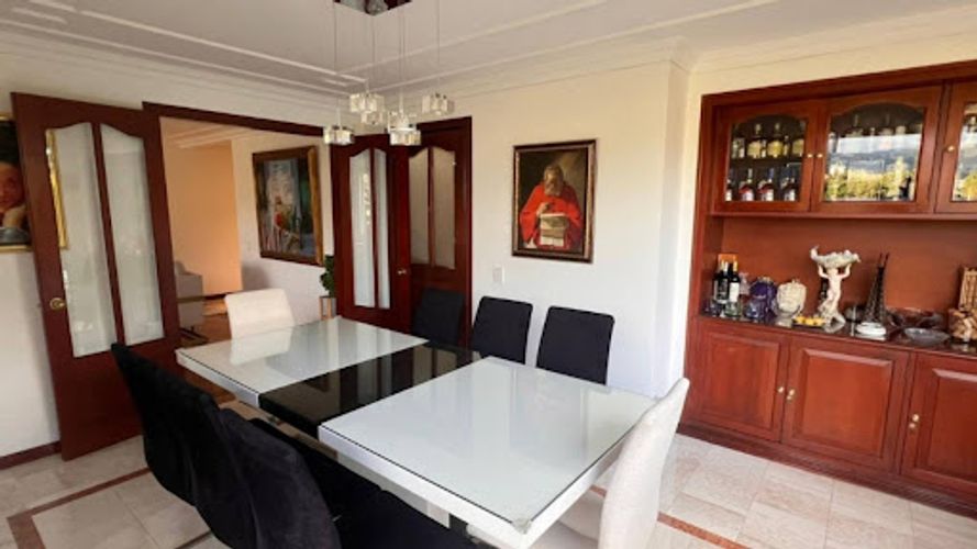 Apartamento de 3 alcobas en venta en La Calleja, Bogotá, 246 m² · foto 7 de 24